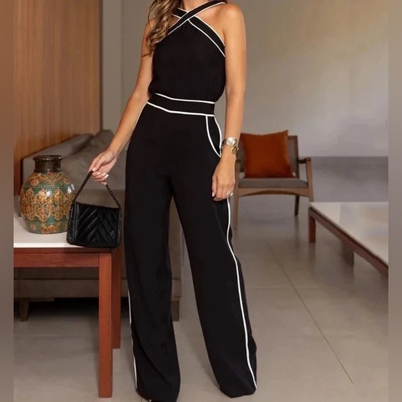 NEW - Elegant Black Pantsuit with White Accents - Set 2...